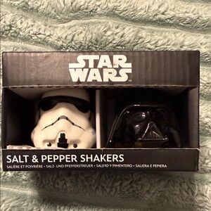 Star Wars Storm Trooper & Darth Vader Ceramic Salt & Pepper Shakers